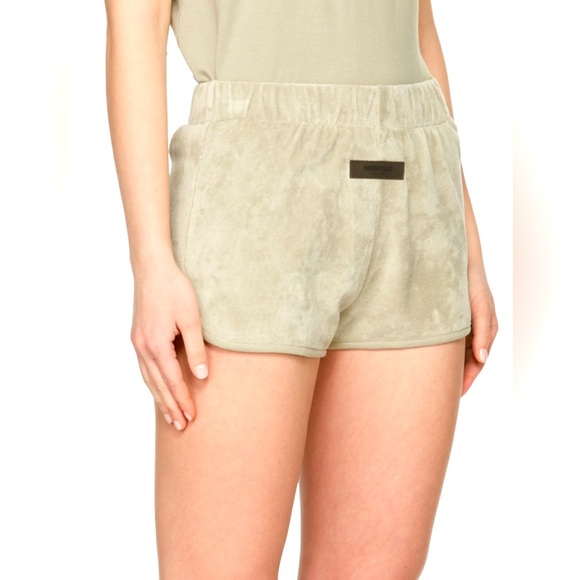 Essentials Fear Of God Women XL Velour Beach Shorts Seafoam Green Spell Out Logo - Picture 1 of 10